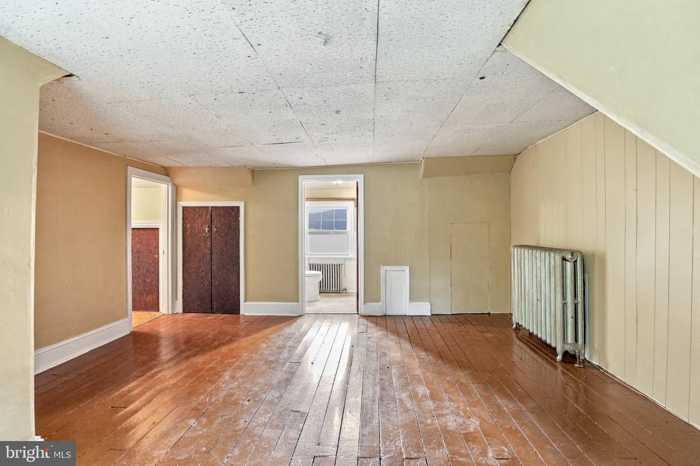 1851 W Marshall St Property Photo 46