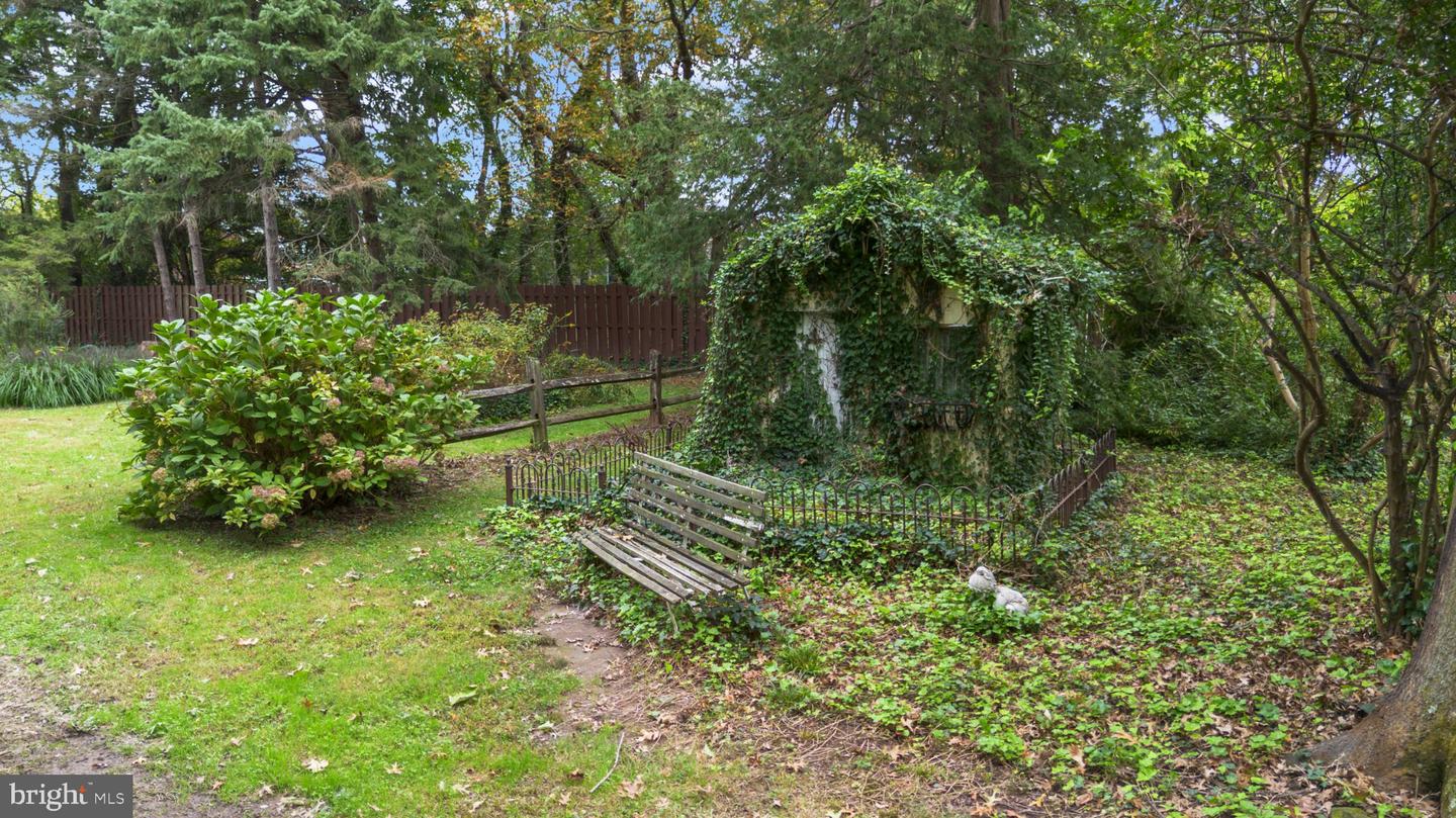 1851 W Marshall St Property Photo 73
