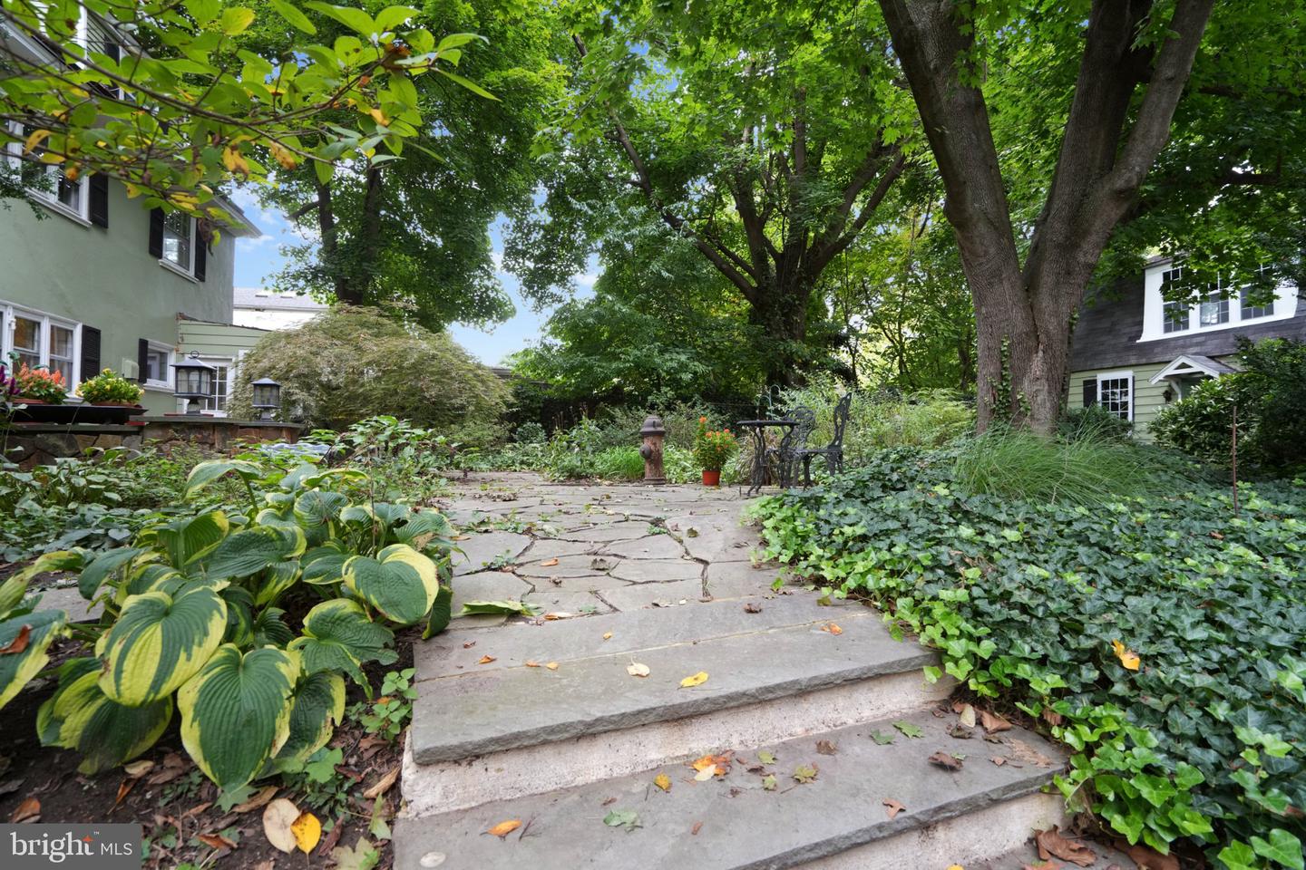 1851 W Marshall St Property Photo 90