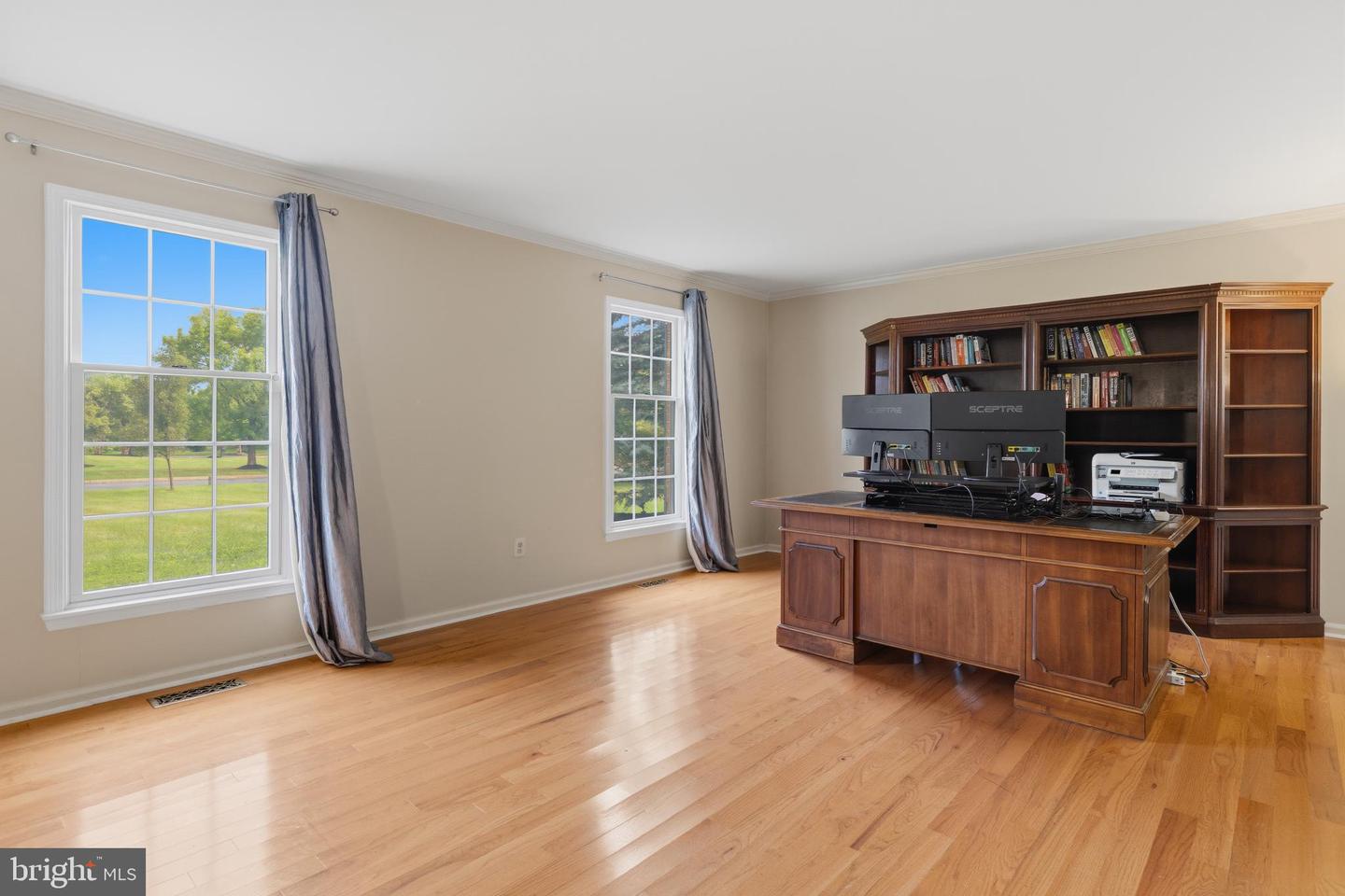 1342 Tanglewood Dr # Property Photo 12