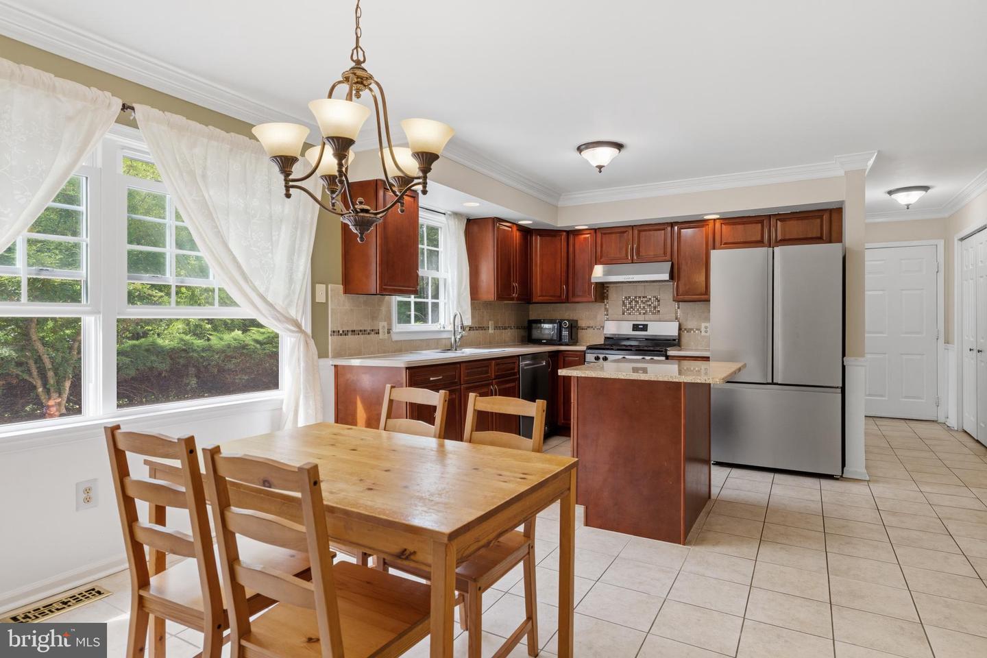 1342 Tanglewood Dr # Property Photo 18