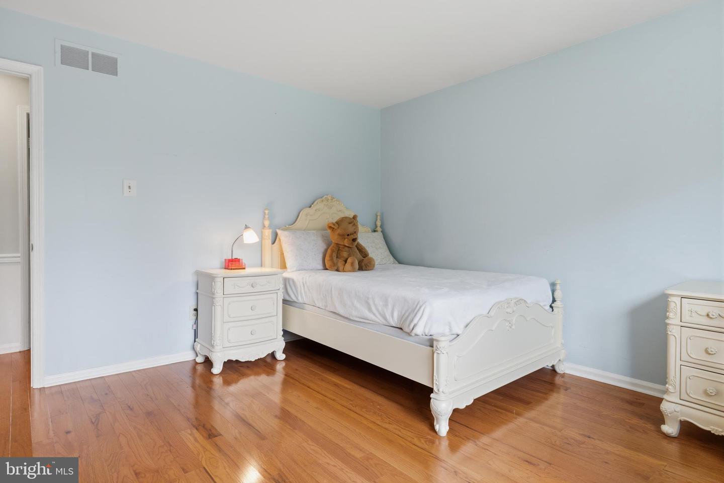1342 Tanglewood Dr # Property Photo 33