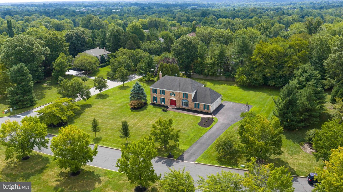 1342 Tanglewood Dr # Property Photo 53