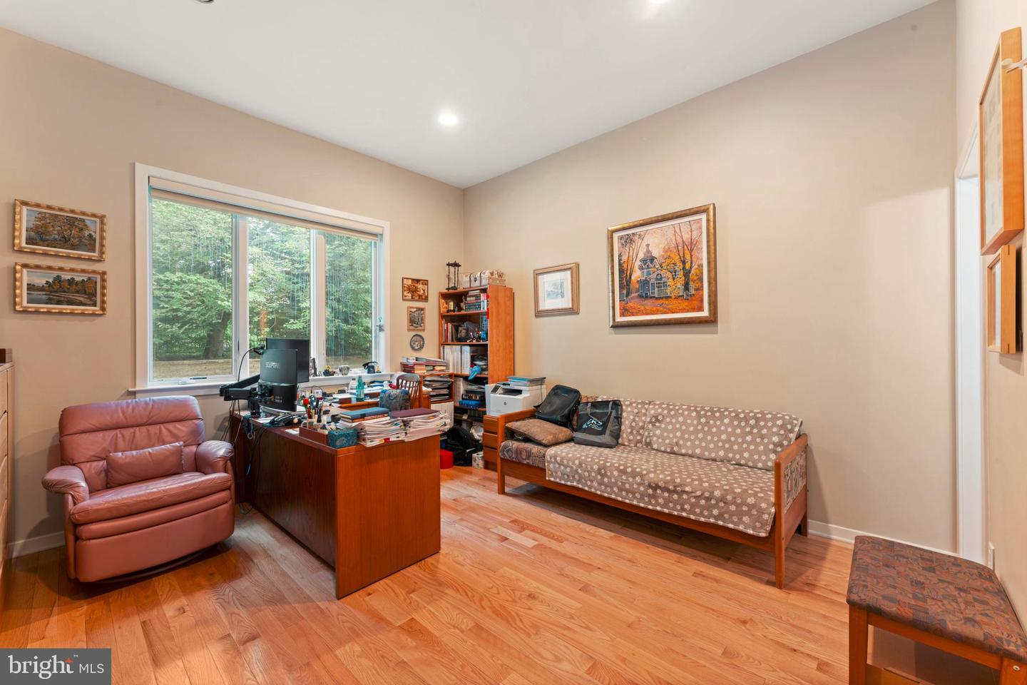 1427 Byberry Rd Property Photo 9