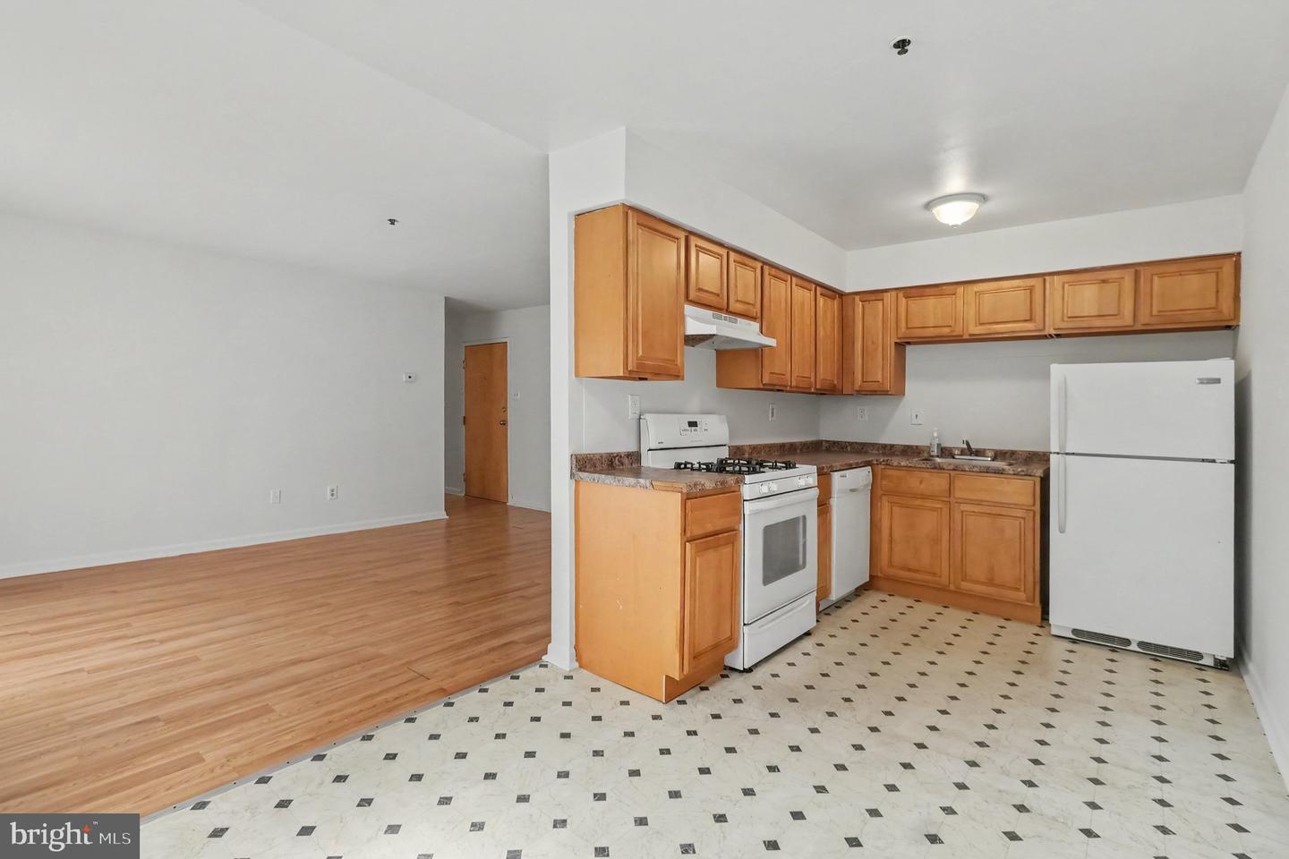 1600 Church Rd #c-212 Property Photo 8