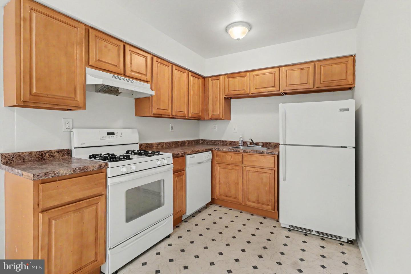1600 Church Rd #c-212 Property Photo 9
