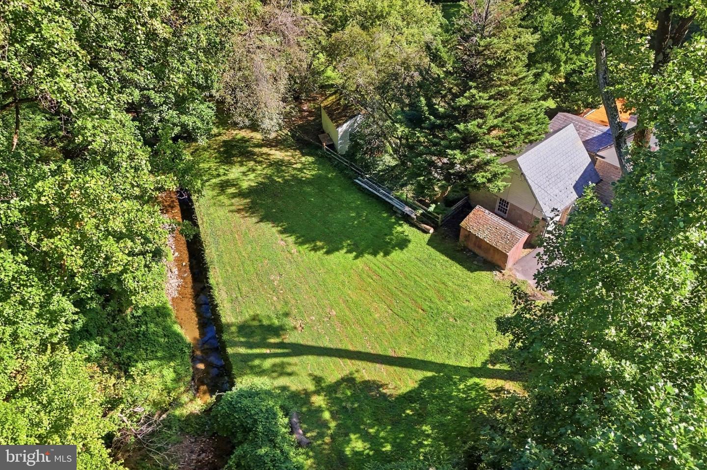 65 Shady Ln # Property Photo 4