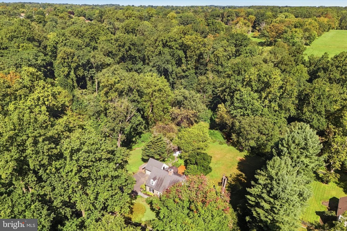 65 Shady Ln # Property Photo 6