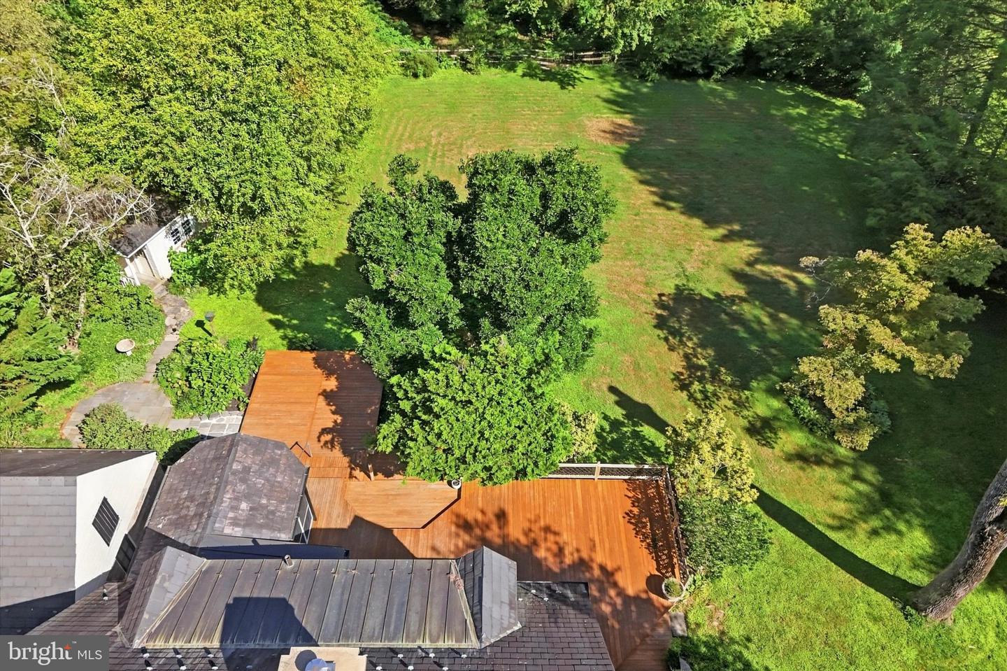 65 Shady Ln # Property Photo 9