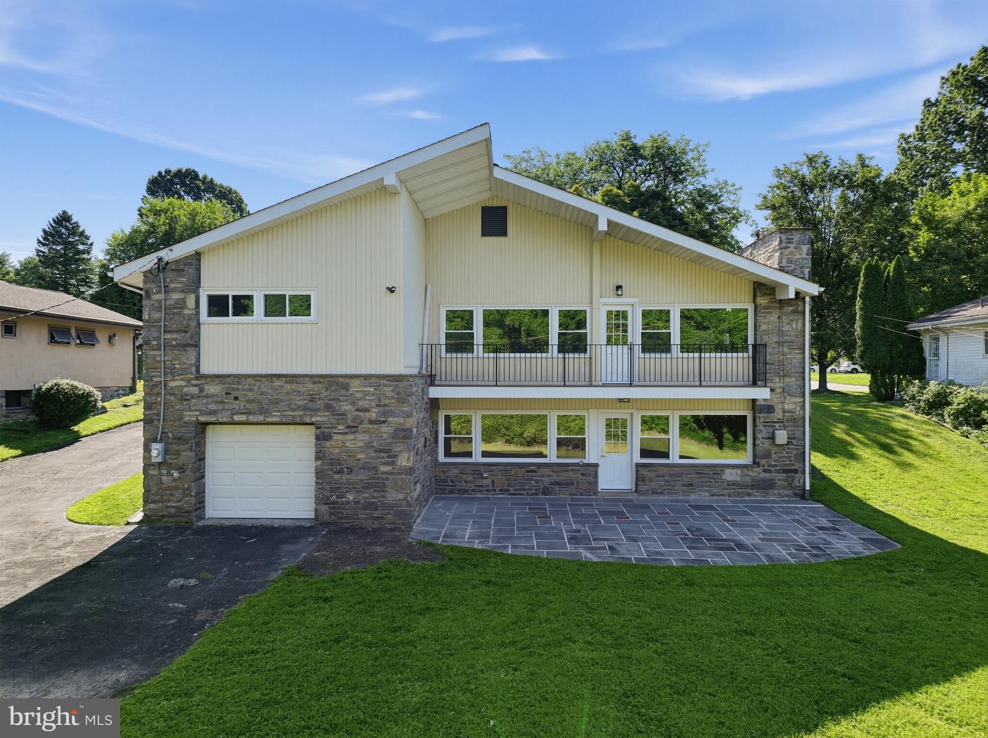 7724 Green Valley Rd Property Photo 1