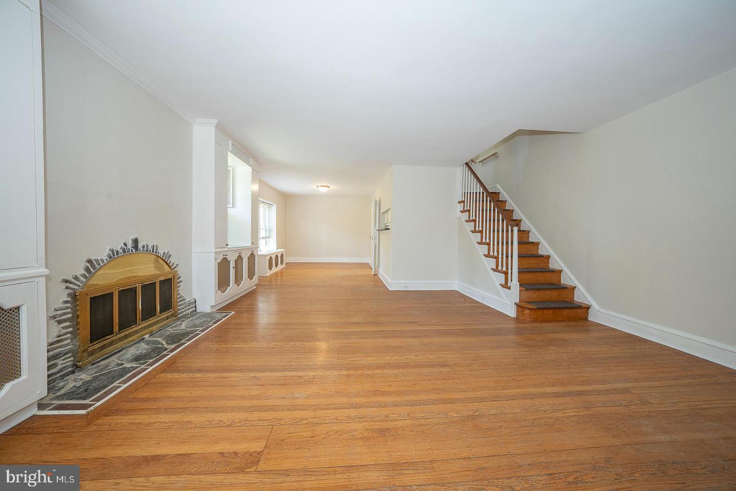 214 Harrogate Rd Property Photo 2