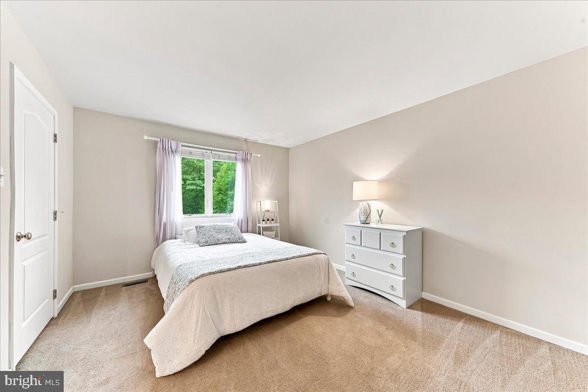 1104 Goshawk Cir Property Photo 29