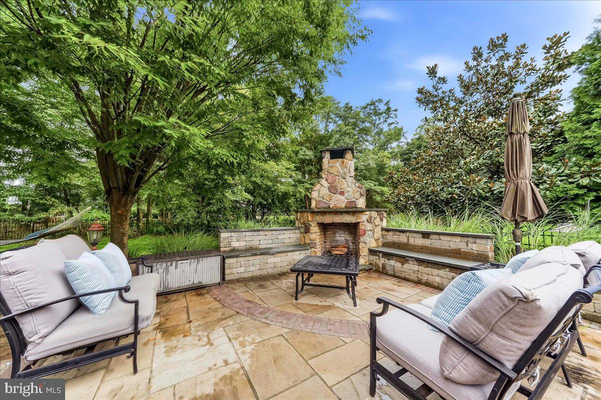 1104 Goshawk Cir Property Photo 39