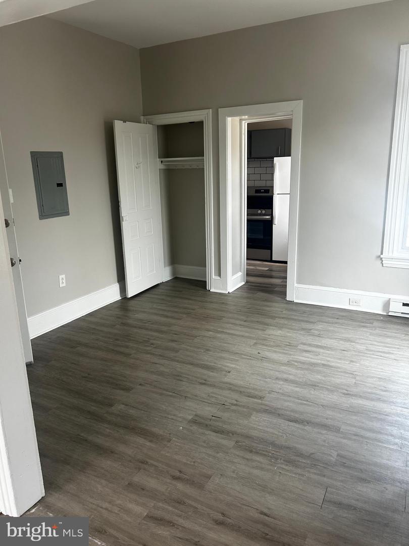 529 King St #2 Property Photo 5