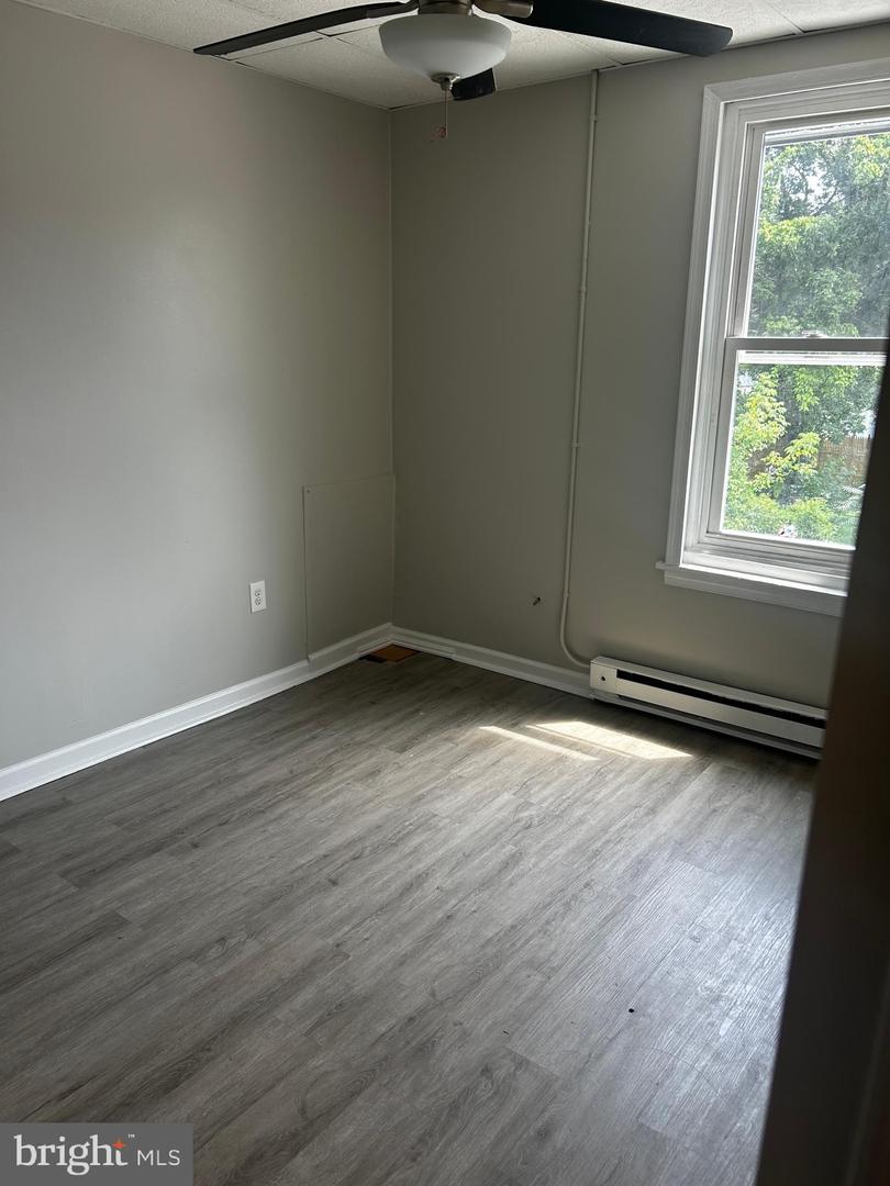 529 King St #2 Property Photo 7