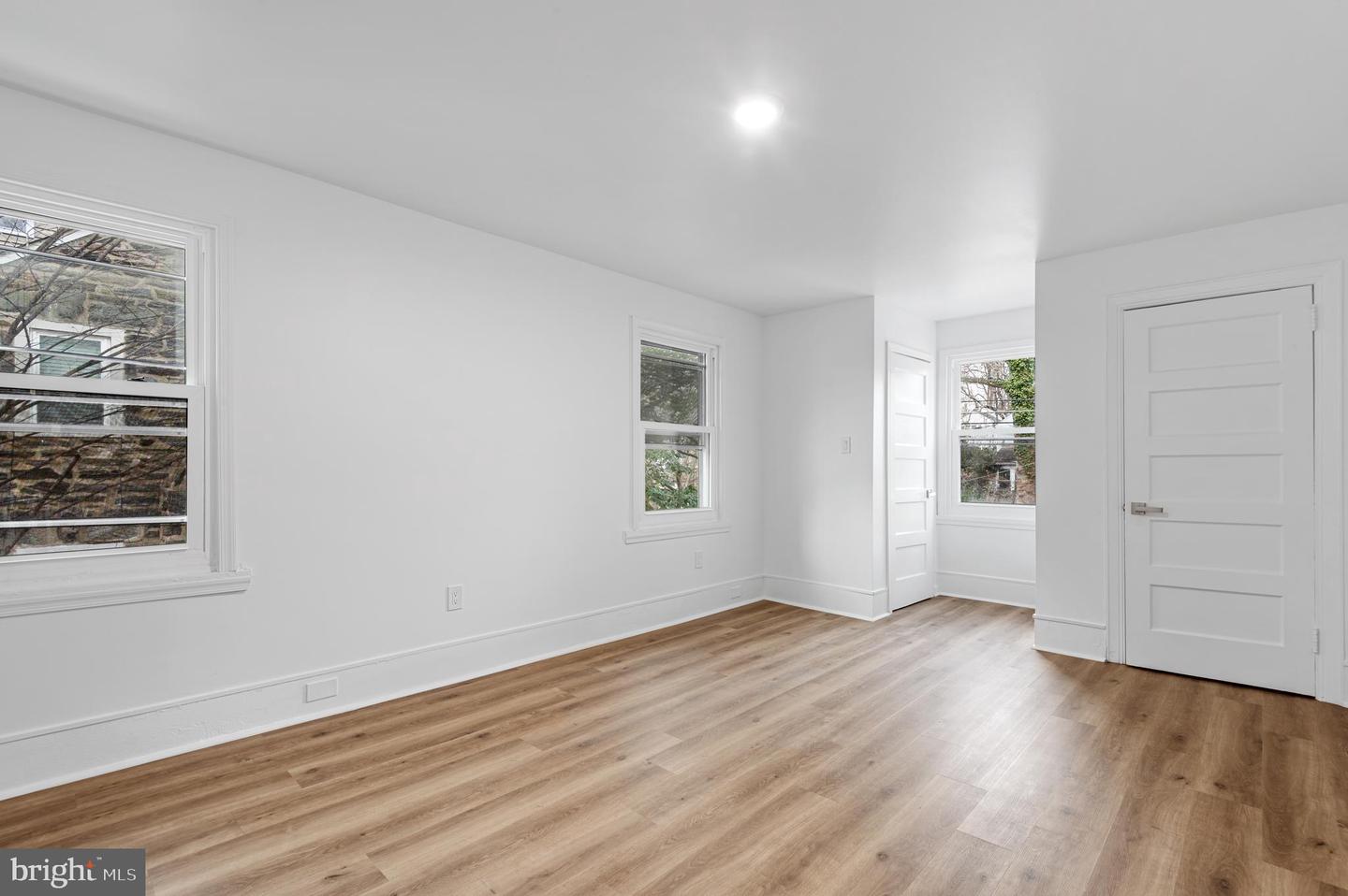 162 Union Ave Property Photo 4