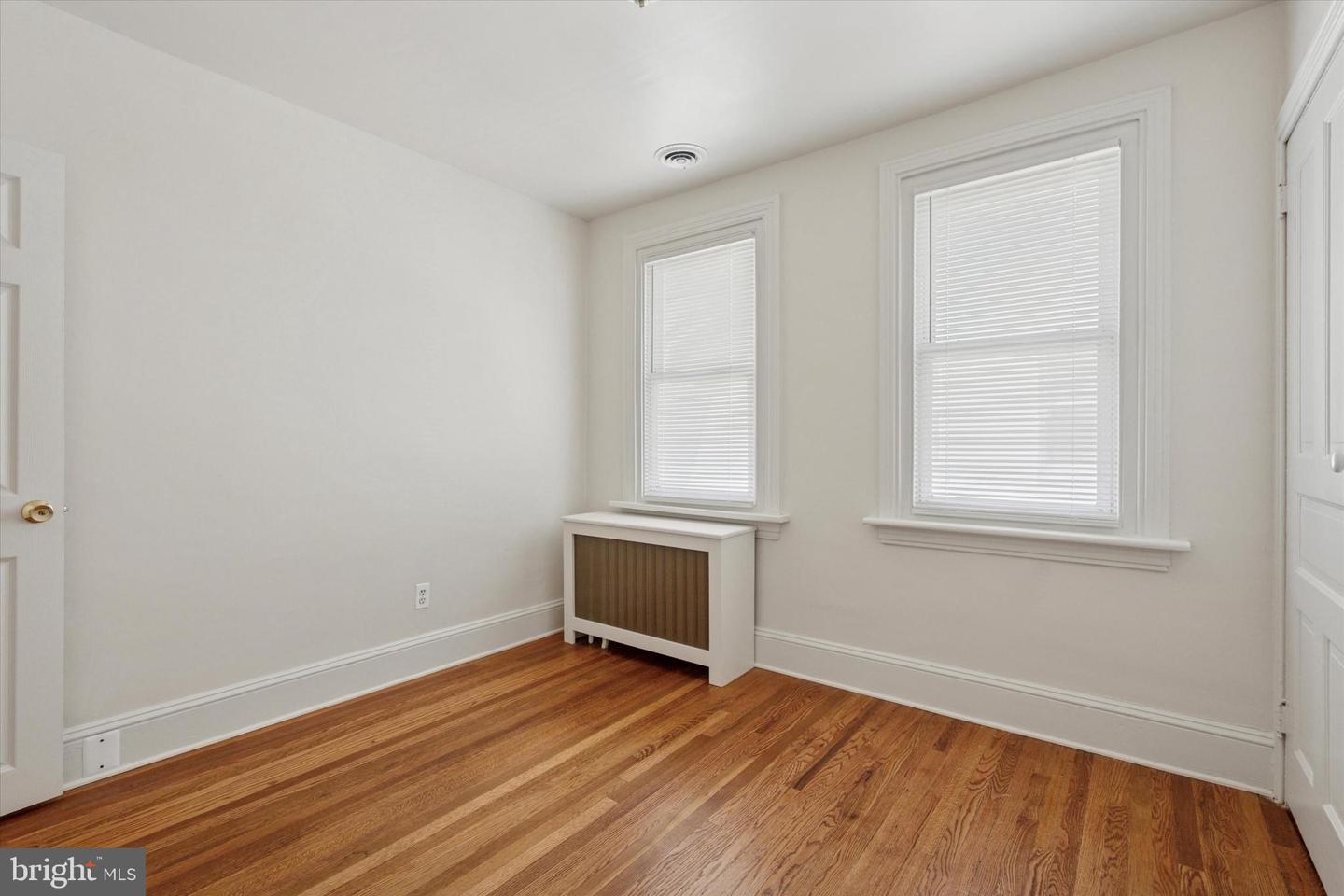 122 Conway Ave Property Photo 20