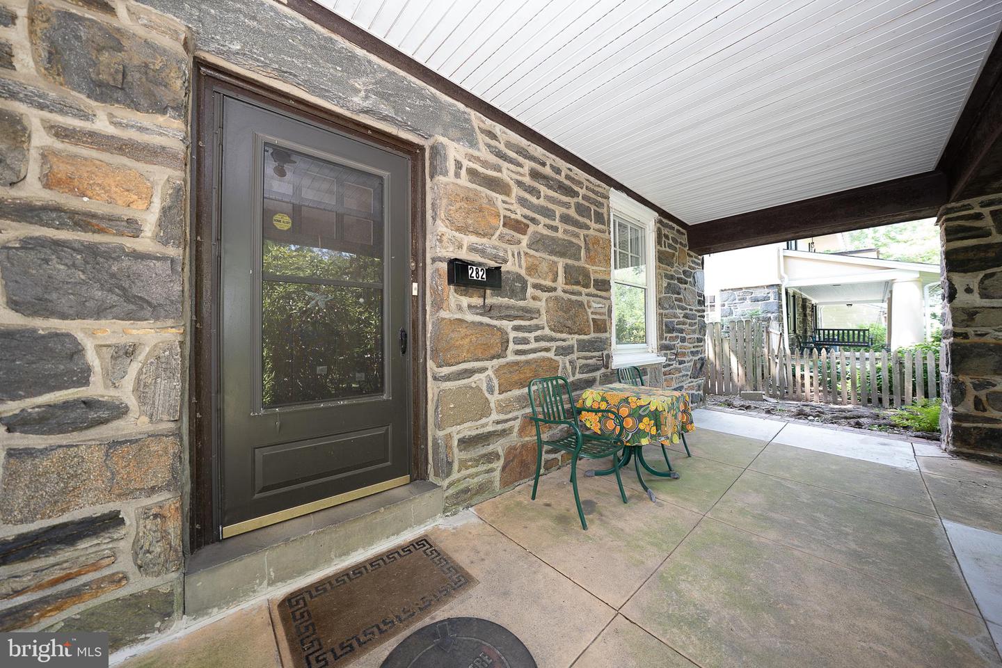 282 Hathaway Ln Property Photo 12