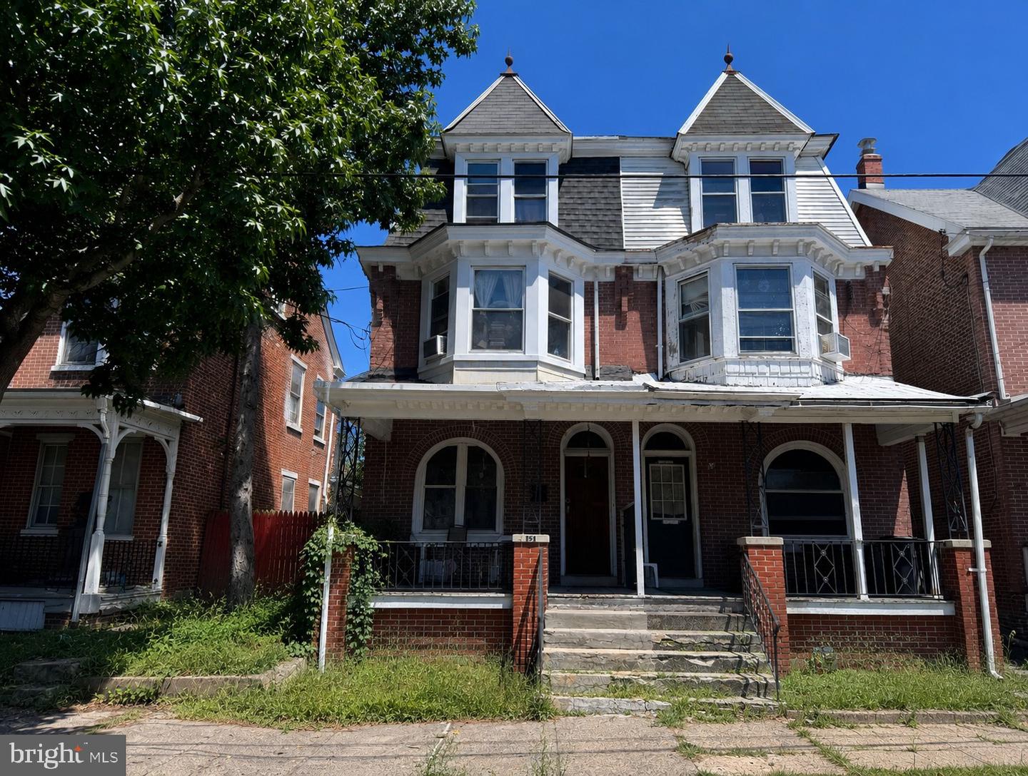 15 E 2nd St # Property Photo 1