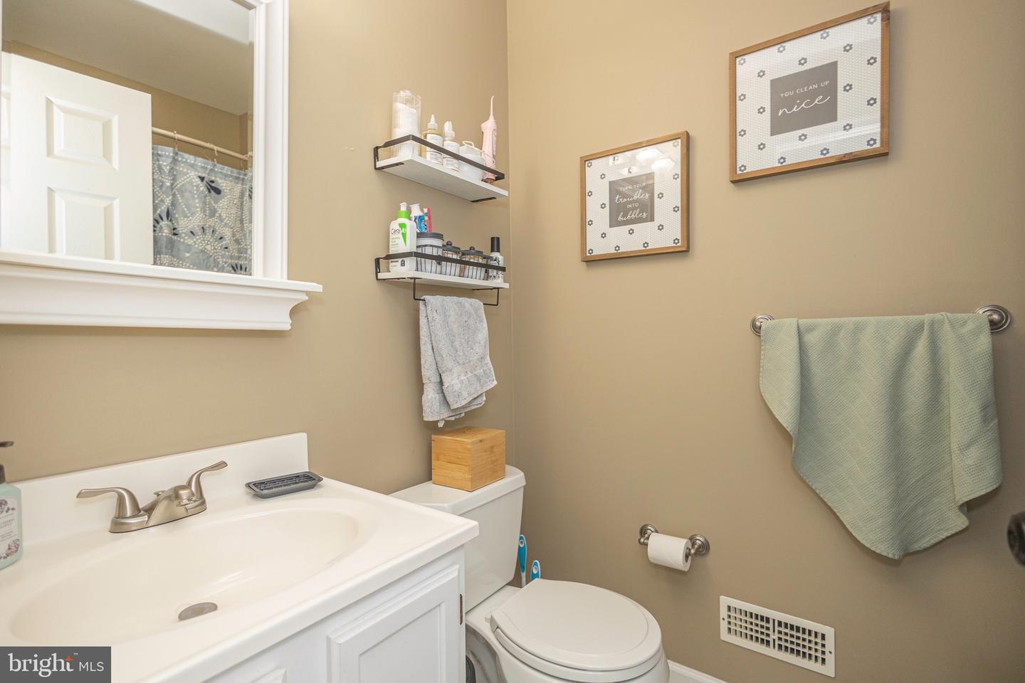 57 Village Dr Property Photo 29