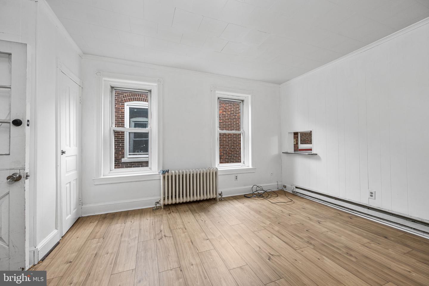 23 E 2nd St #2 Property Photo 2
