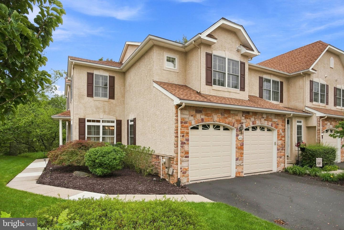 626 GREYCLIFFE LN