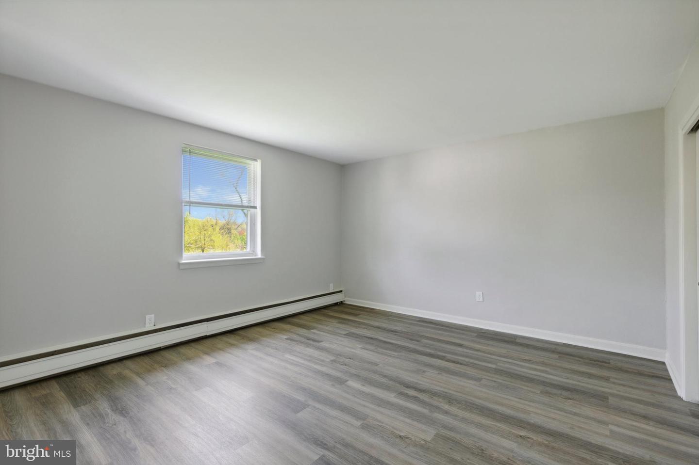 500 Manor House Ln #a4 Property Photo 10