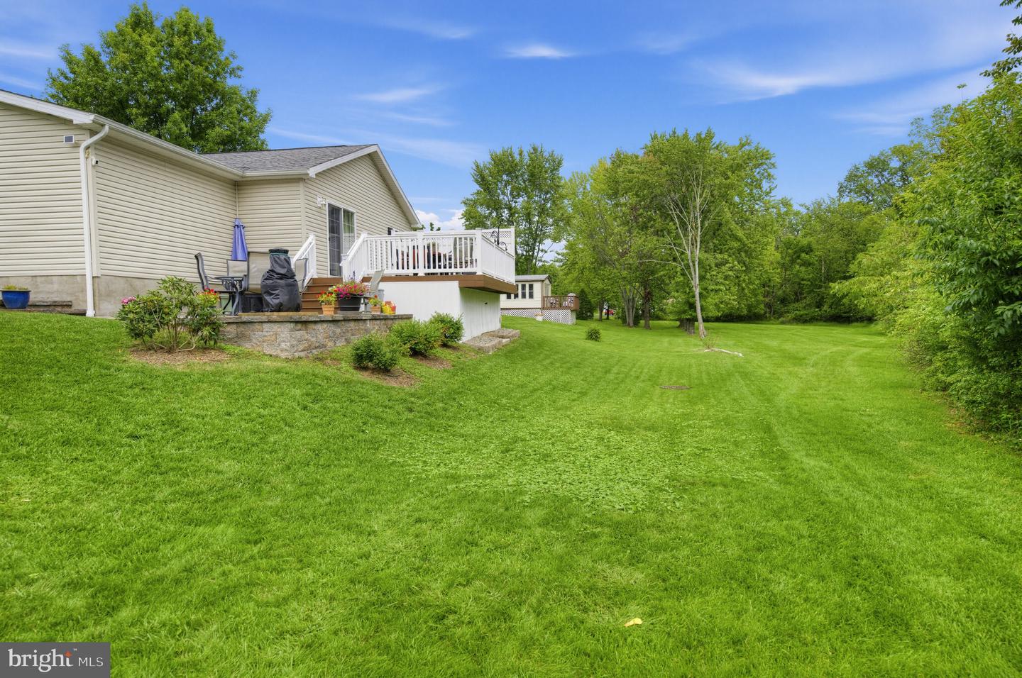 541 Springhouse Property Photo 7