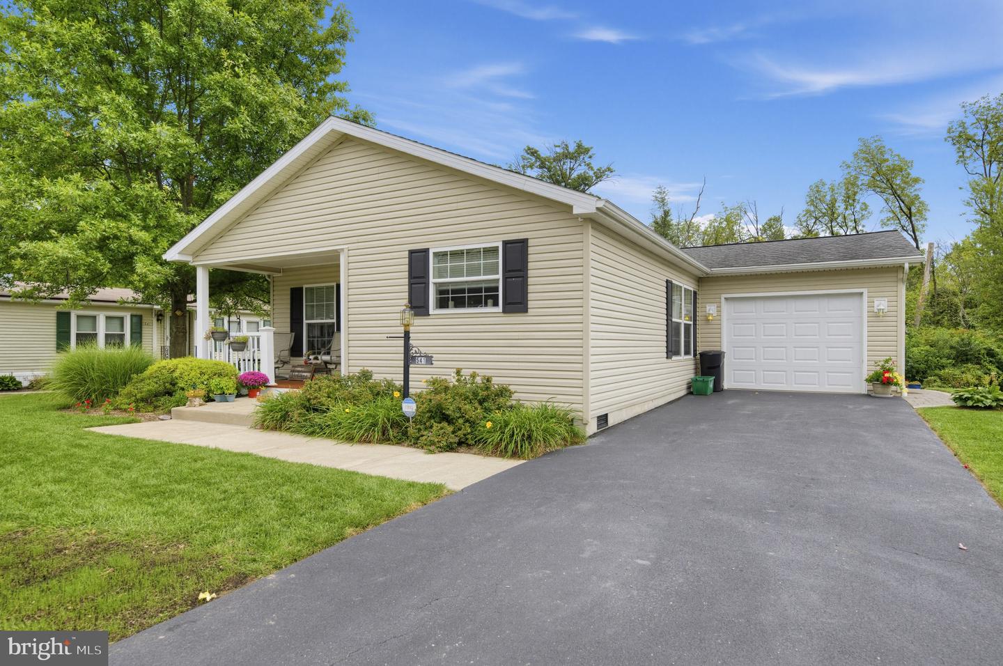 541 Springhouse Property Photo 10