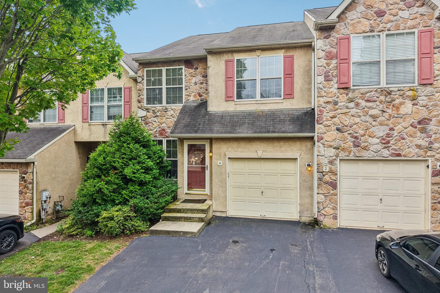4 Dunkirk Ct Property Photo 1