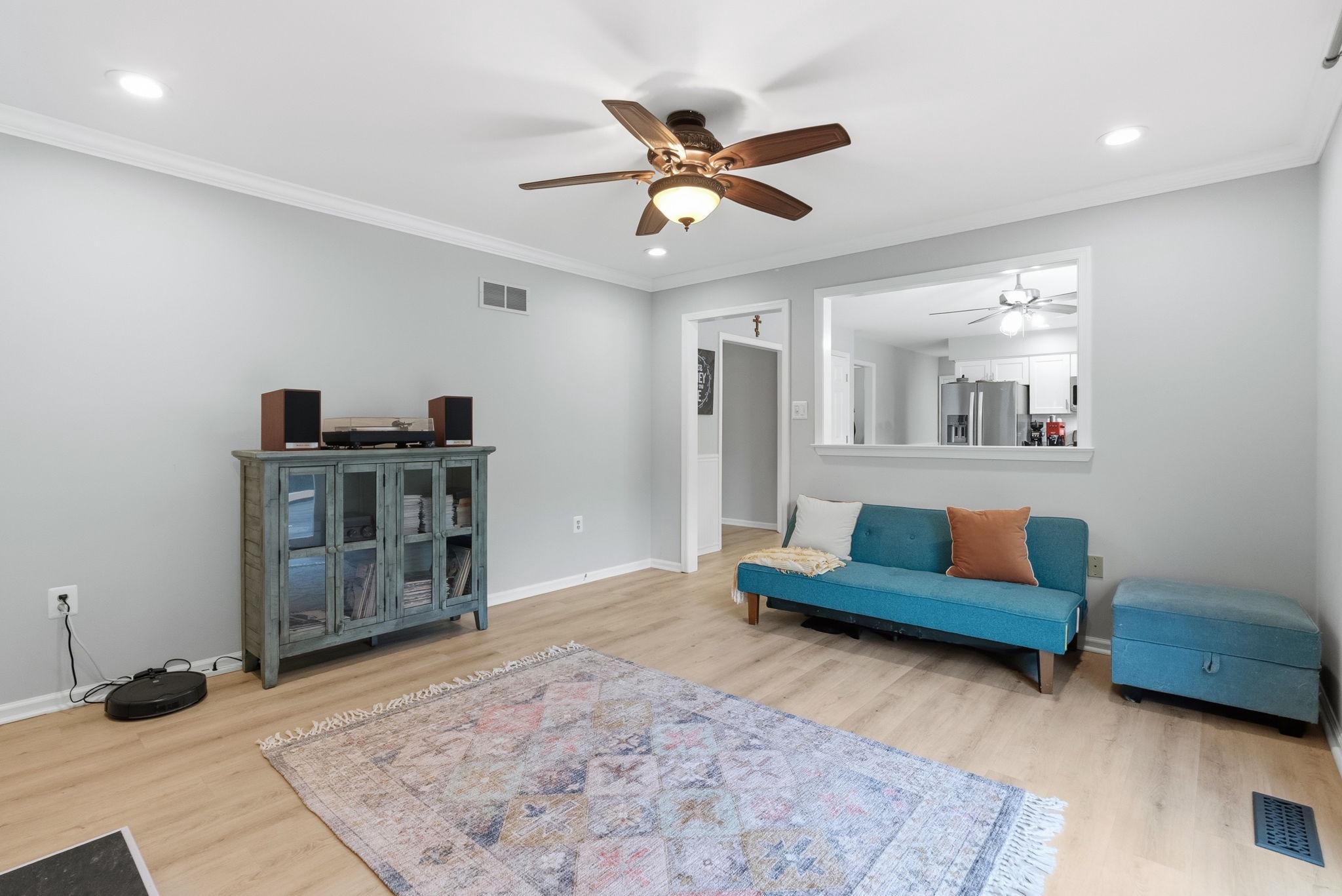 107 Diane Cir Property Photo 17