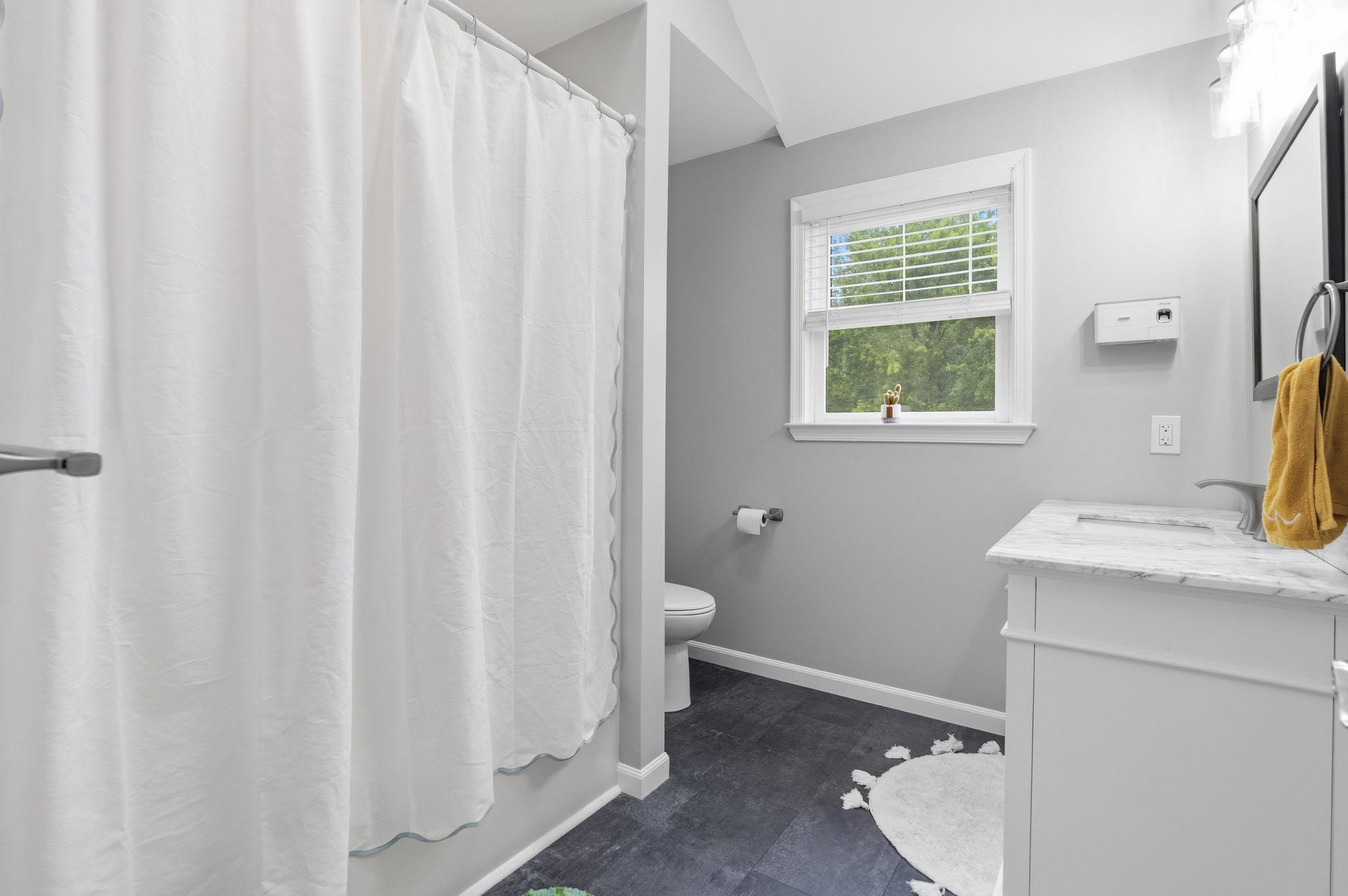 107 Diane Cir Property Photo 24