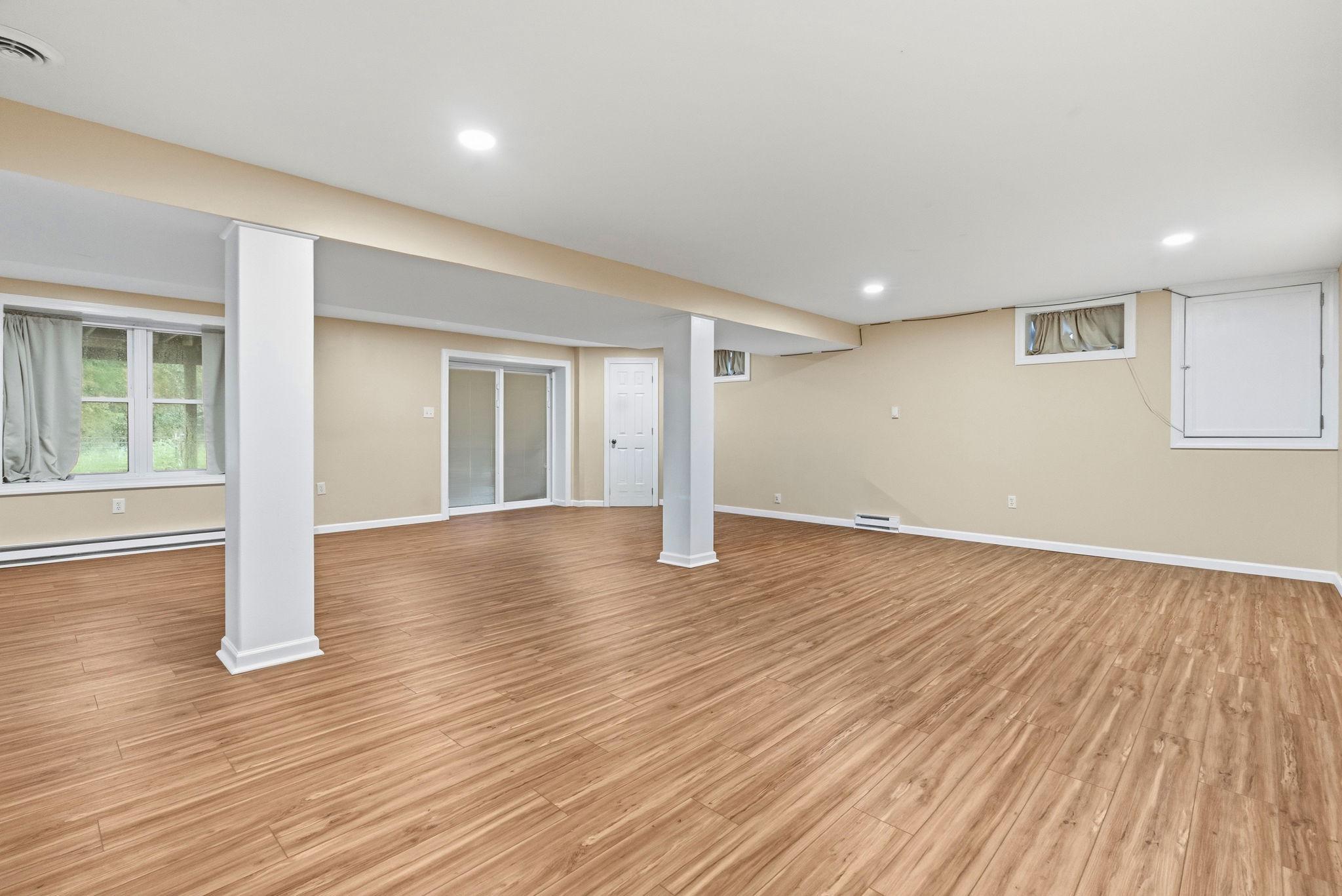107 Diane Cir Property Photo 30