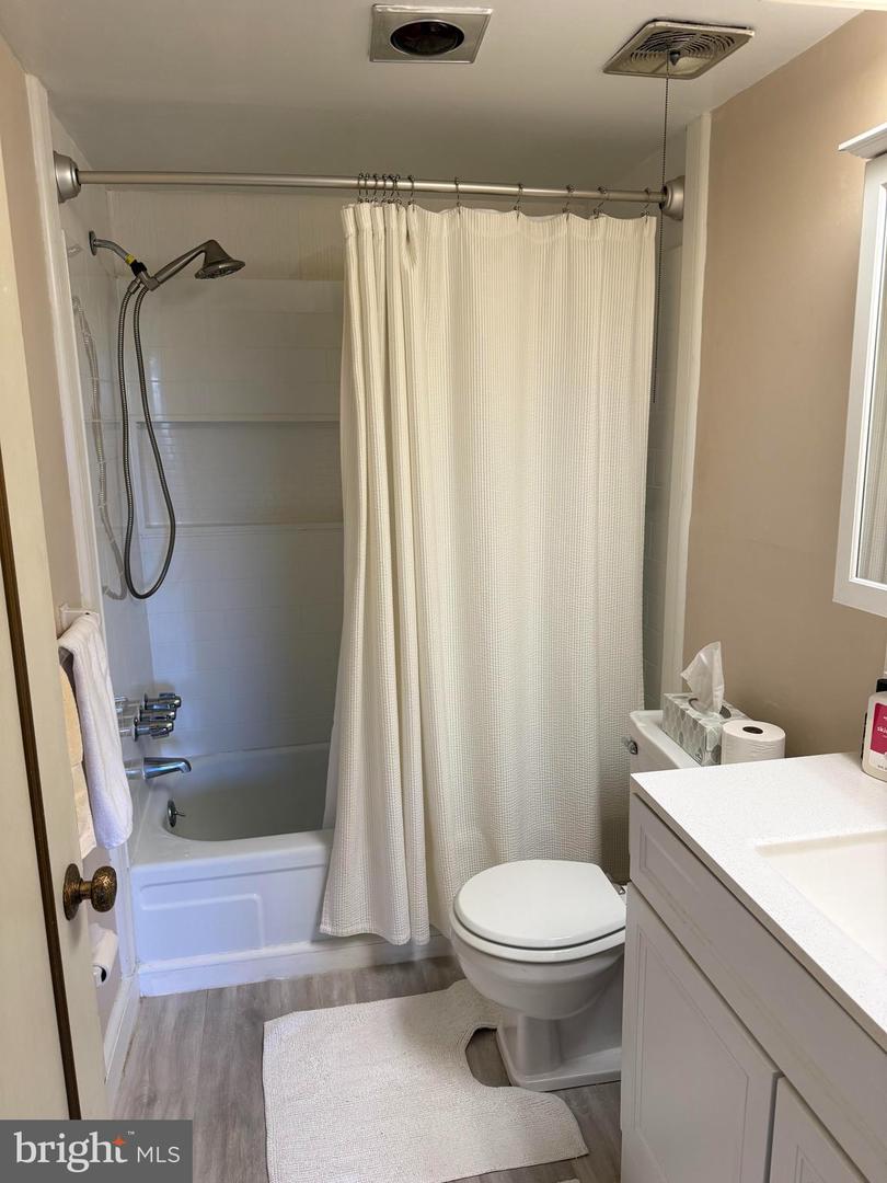 309 Florence Ave #414-n Property Photo 12