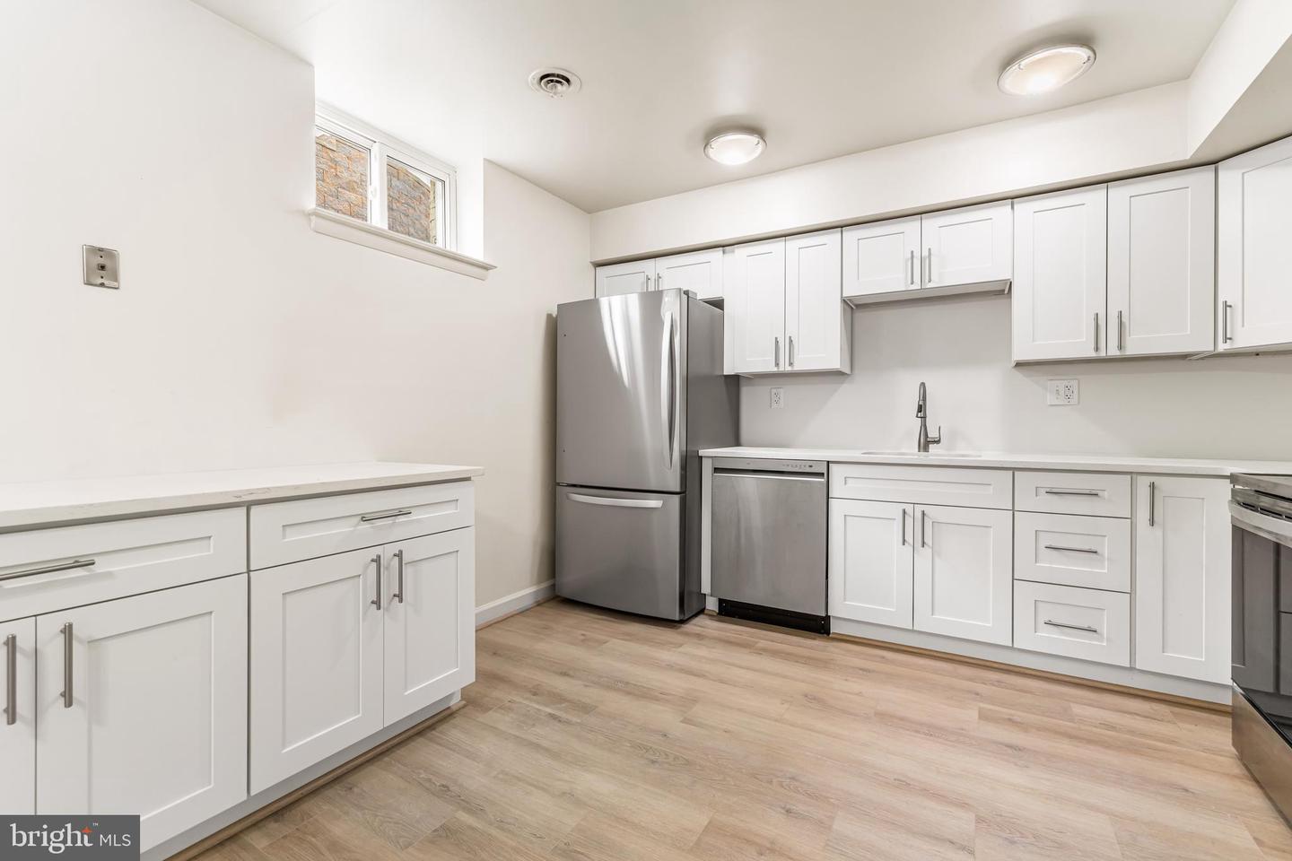 515 N York Rd #2e Property Photo 18
