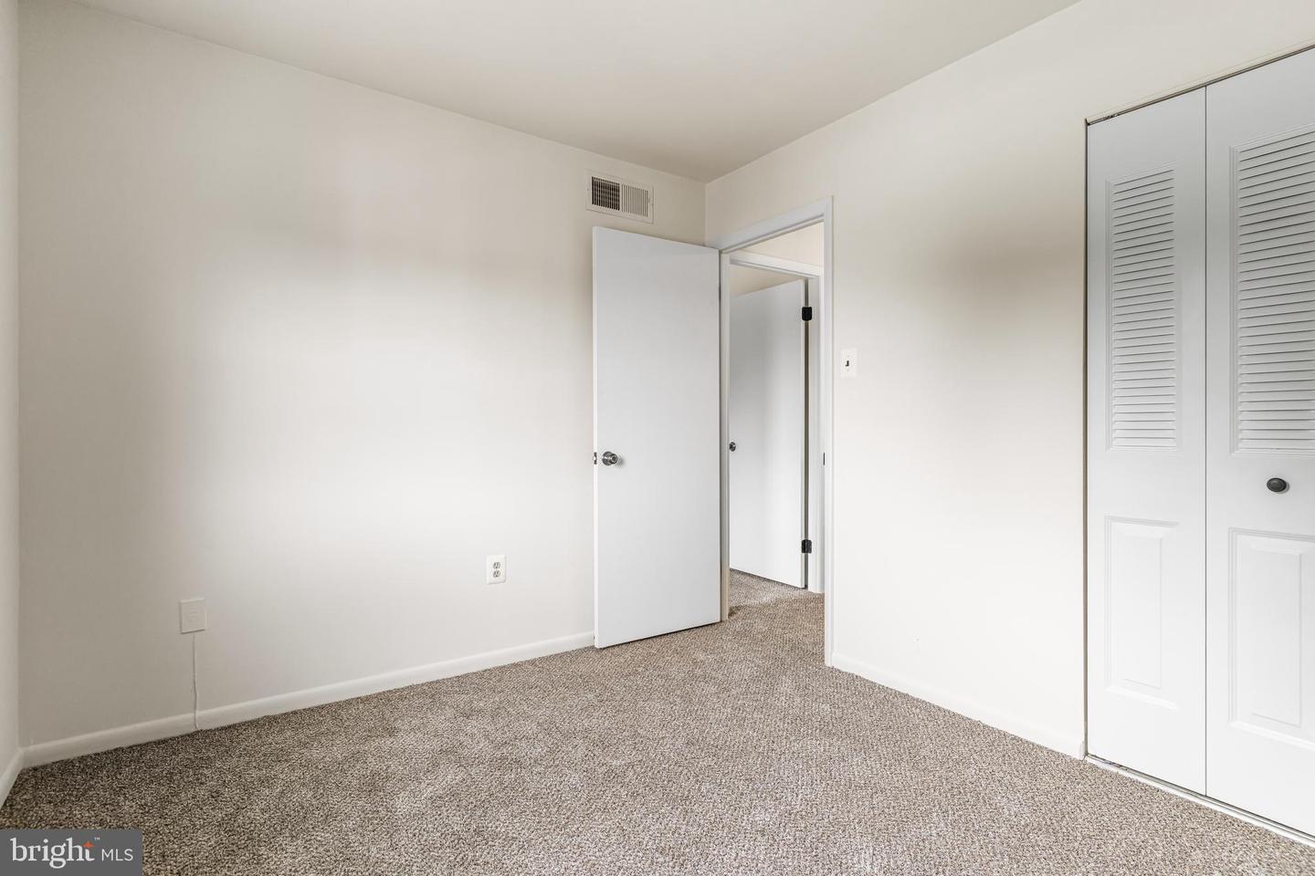 515 N York Rd #2e Property Photo 30