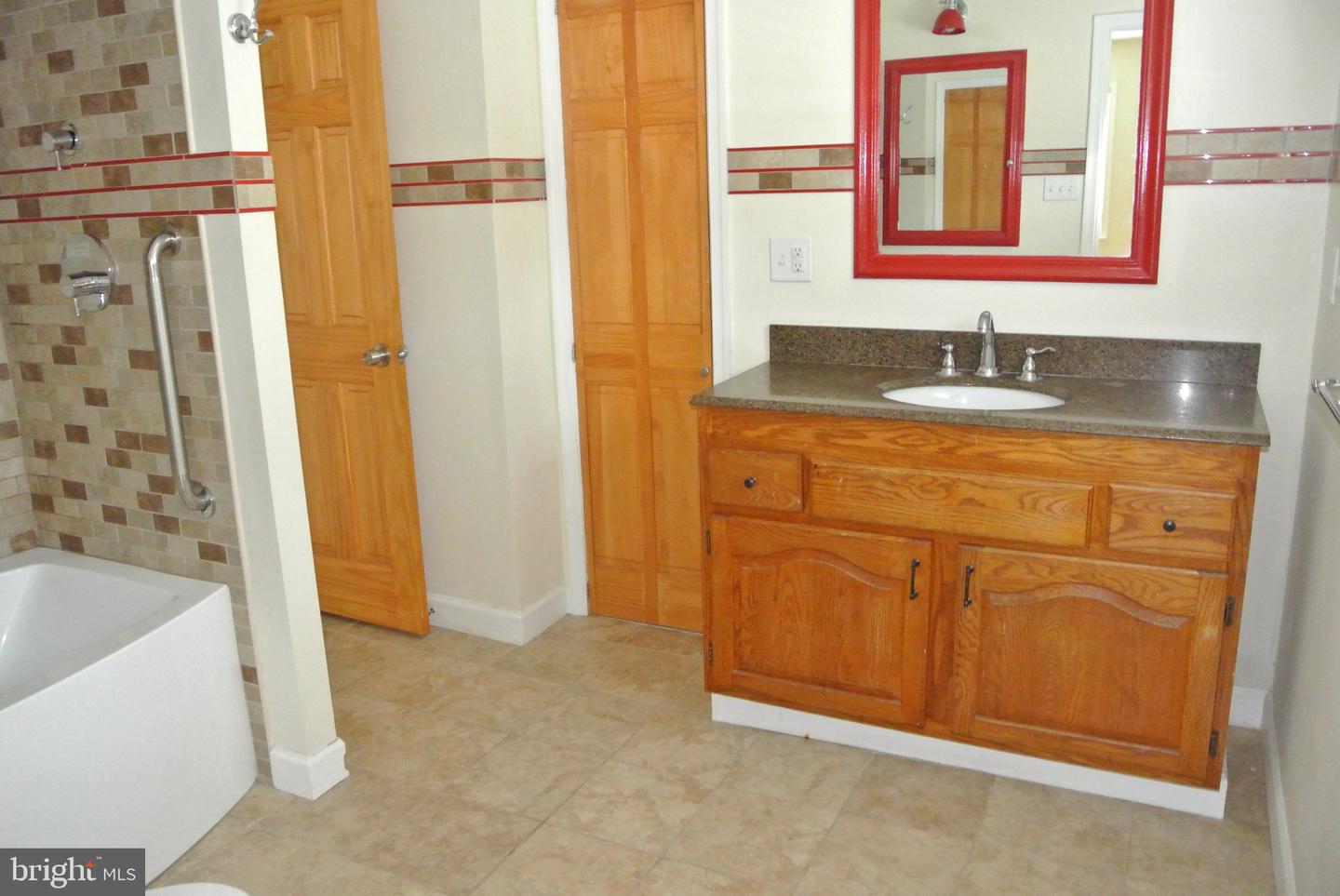 6 Cobblestone Dr Property Photo 13