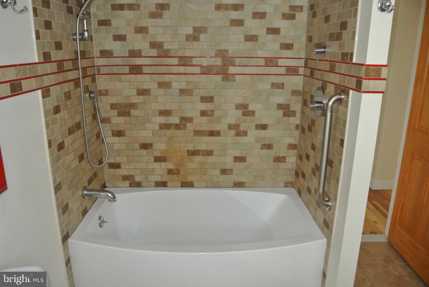 6 Cobblestone Dr Property Photo 14