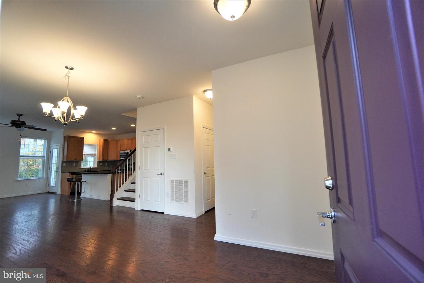 1013 Chapman Cir Property Photo 4