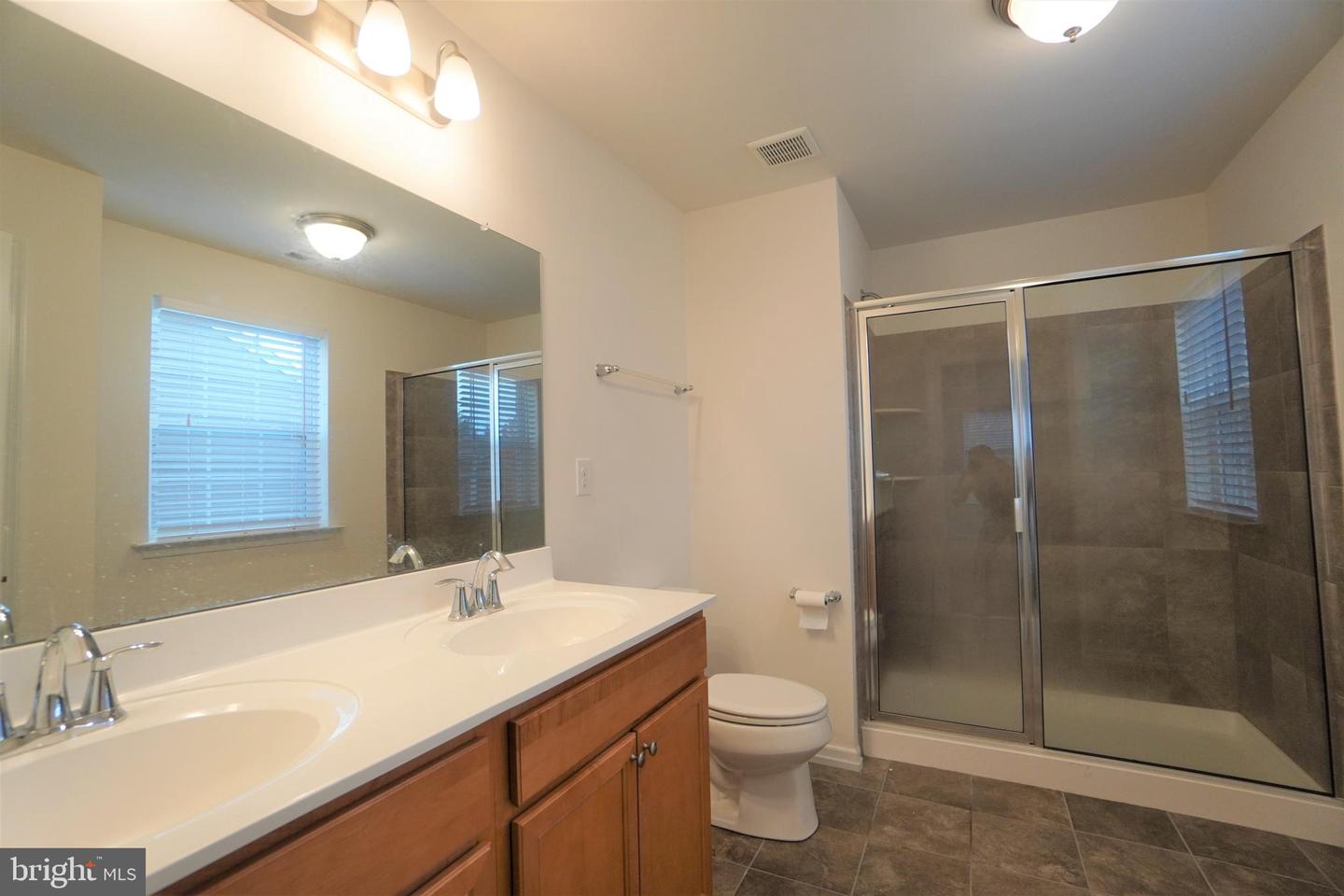 1013 Chapman Cir Property Photo 24