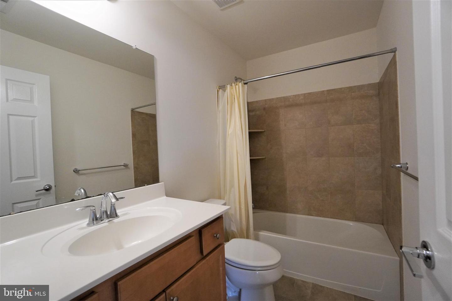 1013 Chapman Cir Property Photo 25