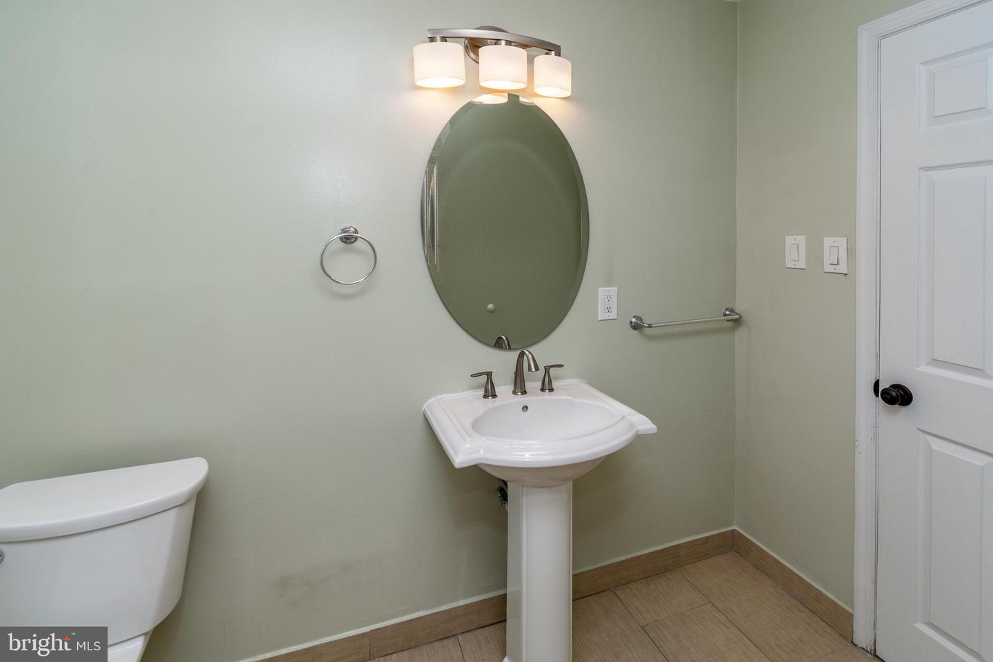 2809 W Church Rd Property Photo 24