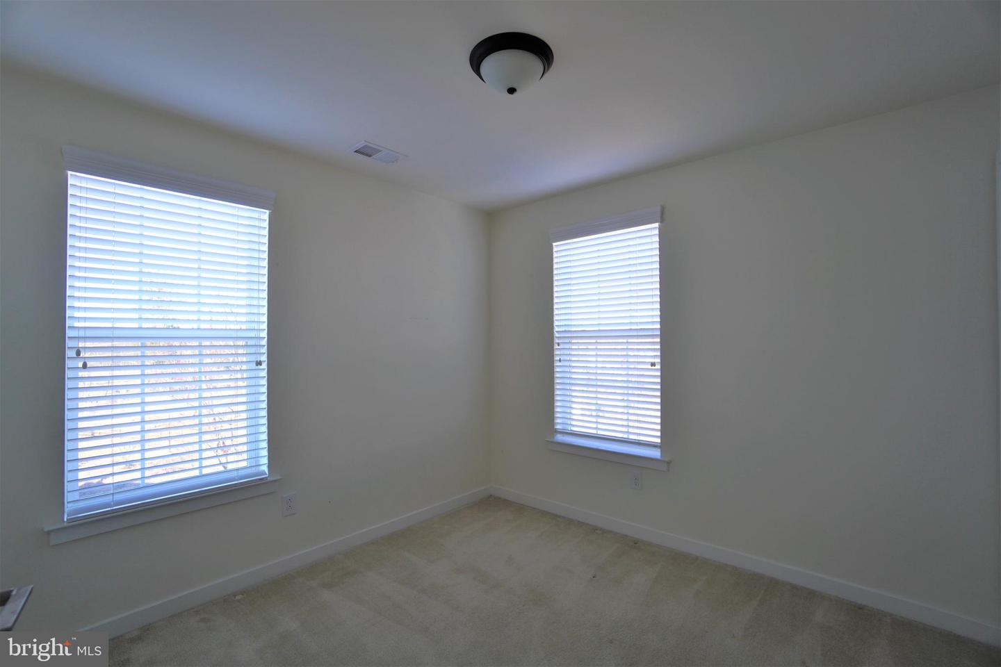 13 Jessop Ln Property Photo 26