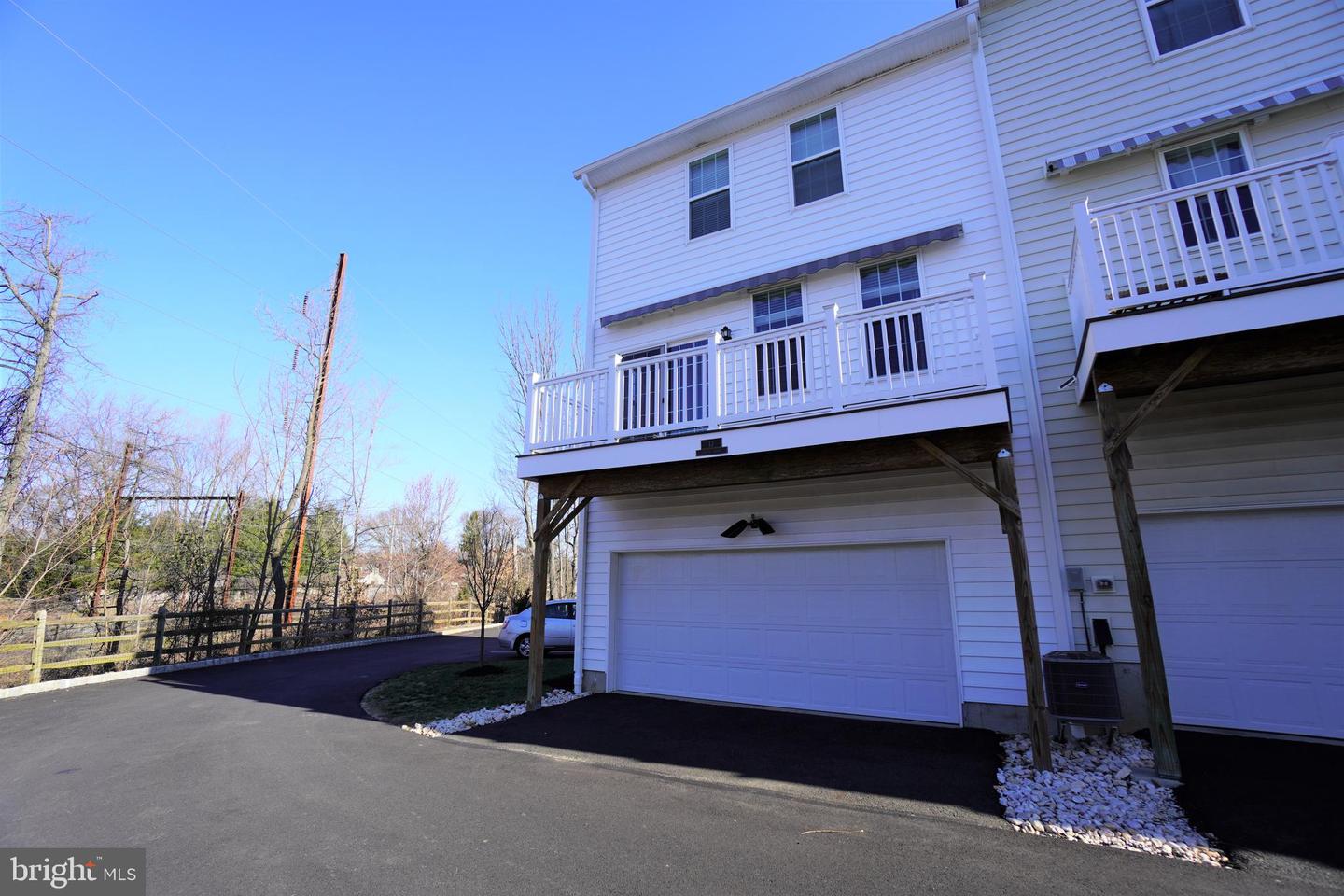 13 Jessop Ln Property Photo 32