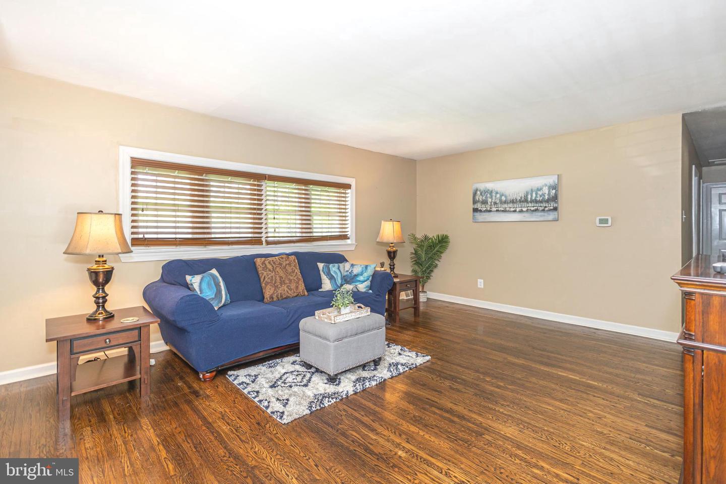 193 Hoover Ave Property Photo 3