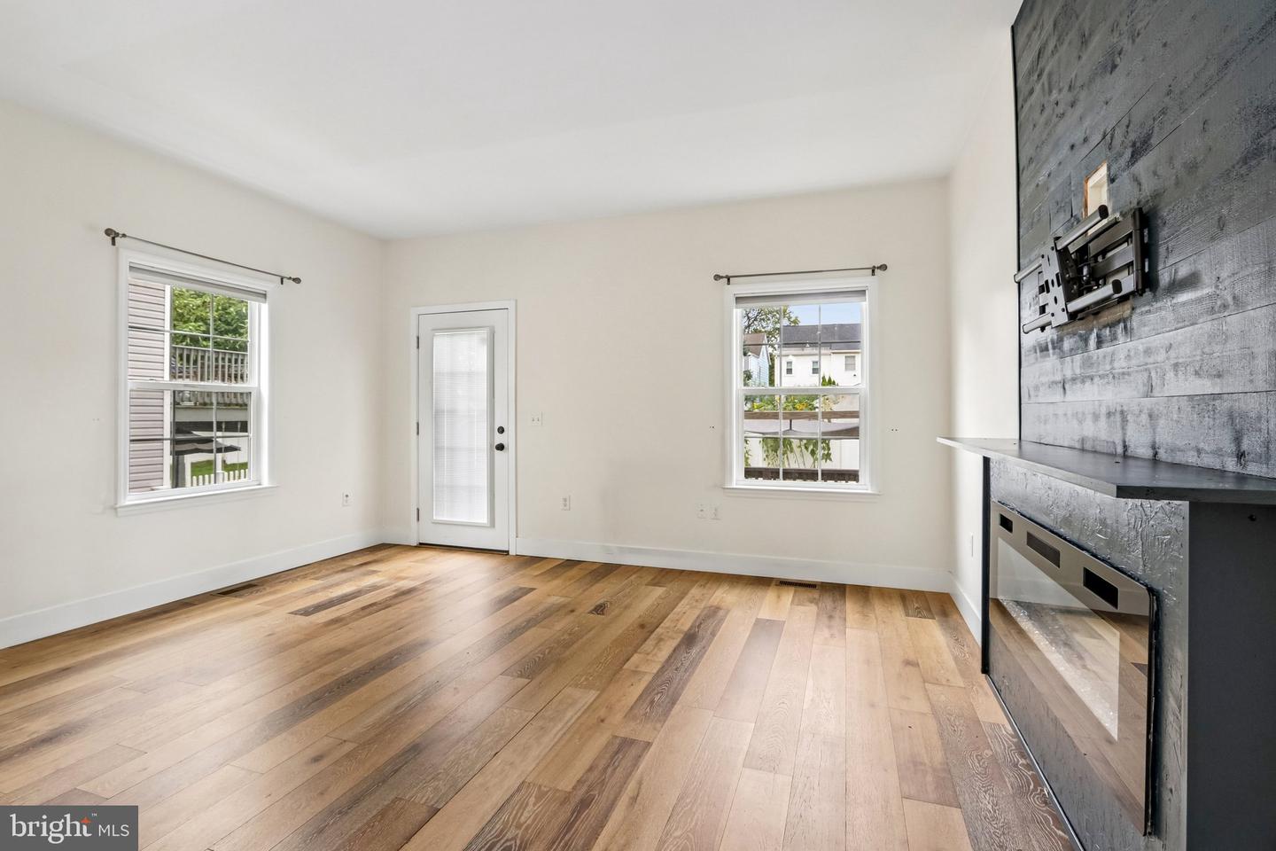 626 Fulton St Property Photo 10