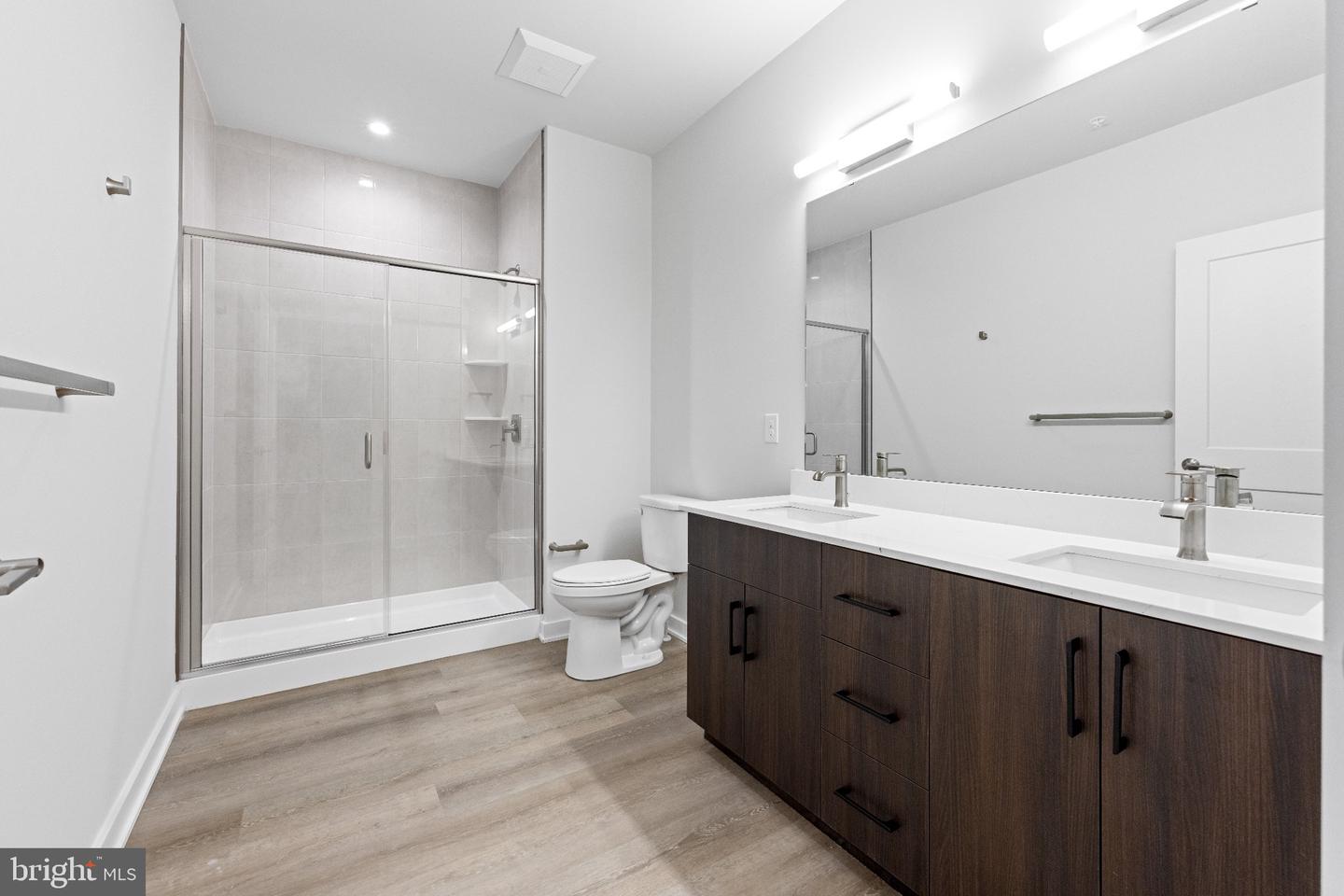 26 S York Rd #206 Property Photo 12