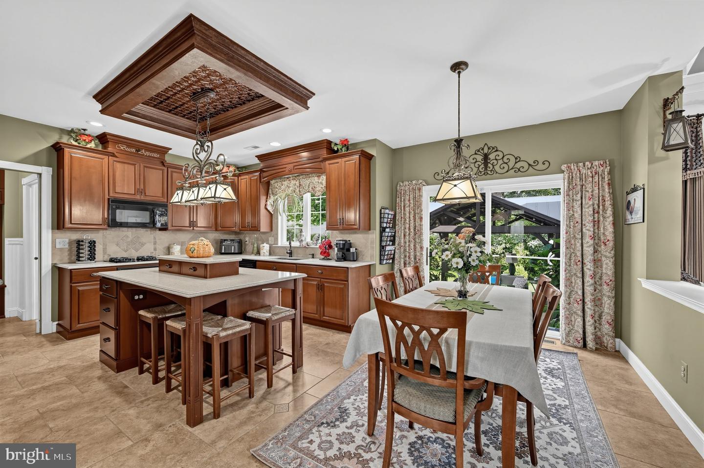 4144 Saddlebrook Rd Property Photo 10