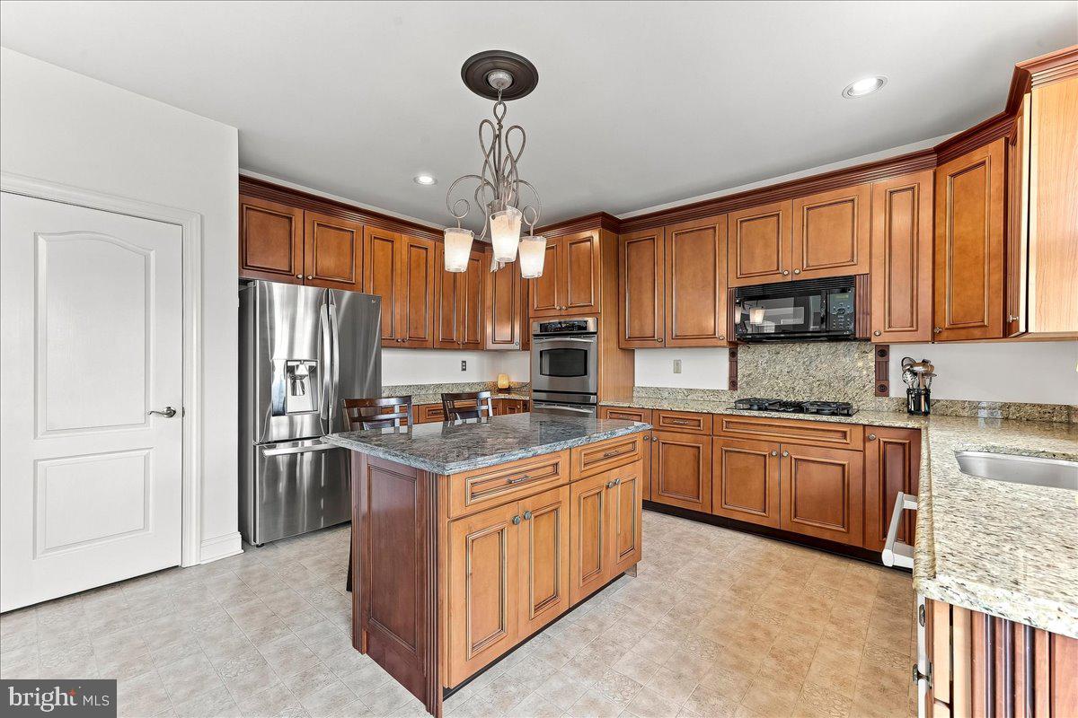 506 Championship Dr Property Photo 18