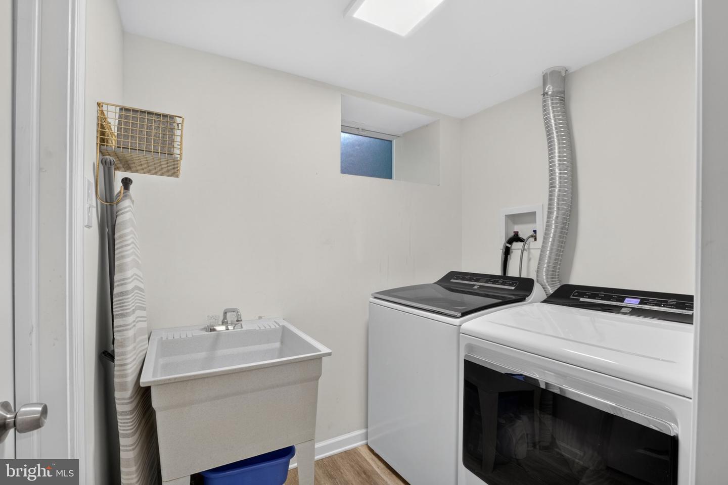 16 Underwood Rd Property Photo 24